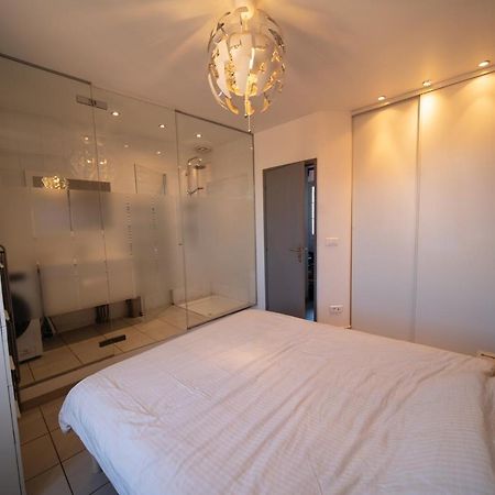 T2 33M2 Climatise - Frejus Centre, Proche Plage Экстерьер фото